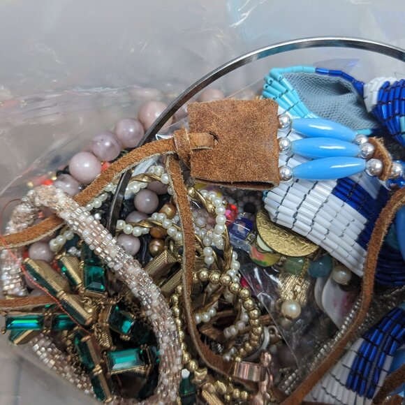 Jewelry Lot 4+ lbs 1126 Wearable Sellable Mystery Lot Free Shipping - Picture 7 of 8